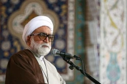 تولیت آستان قدس در مراسم وداع با شهید اصلانی:

تعرض به حرم رضوی حاصل نفرت افکنی‌های دشمنان و شیعه انگلیسی است 2