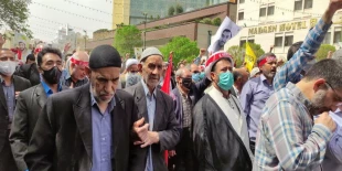تشییع دومین شهید حادثه تروریستی حرم رضوی 4