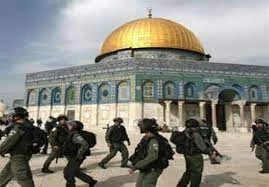 یورش شهرک نشینان و نظامیان صهیونیست به مسجدالاقصی/چهار فلسطینی بازداشت شدند