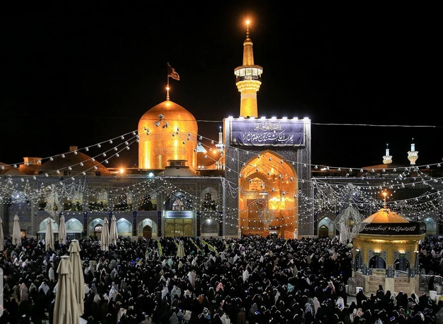 احیای شب قدر ۱۹ ماه رمضان در حرم مطهر رضوی 2
