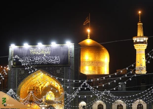 مراسم دومین شب پرفضیلت قدر در حرم مطهر رضوی در زیر باران الهی 3