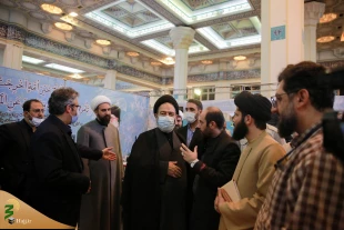 Head of the Iranian pilgrims visits Quran exhibition 10
