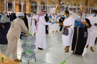 توزیع ۵۰ هزار نسخه قرآن و ۲ میلیون لیتر آب زمزم در ماه رمضان