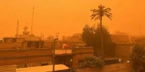 طوفان گرد و غبار شدید در نجف و بغداد / لغو پروازها در نجف  بدلیل طوفان گرد و غبار