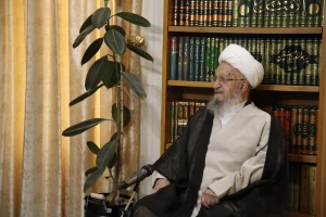 حضرت آیت الله مکارم شیرازی تأکید کرد؛
ضرورت ارائه آموزش های لازم و مناسب به زائران و کارگزاران حج