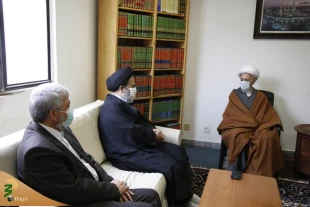 At the meeting of Maraji’ 
Full readiness for dispatching Iranian pilgrims to the land of revelation
 4