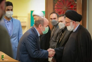 درمراسم زیارت عاشورا در محل سازمان حج و زیارت انجام شد؛

گرامیداشت یاد والده حجت الاسلام والمسلمین قاضی عسکر 17