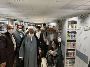 بهره برداری از گنجینه بزرگ کتابخانه آستان قدس رضوی