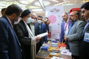 بازدید سرزده رئیس‌جمهور از نمایشگاه کتاب