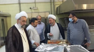 بازدید مسئول دفتر نمایندگی بعثه در عراق از آشپزخانه مرکزی در کربلا