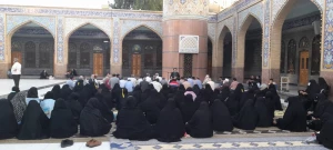 اولین جلسه جامع زائران ایرانی در صحن حرم حضرت زینب (س)