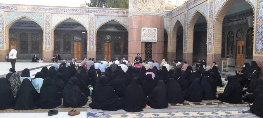 اولین جلسه جامع زائران ایرانی در صحن حرم حضرت زینب (س) 2