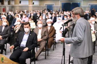 دیدار کارگزاران حج با با حضرت آیت‌الله خامنه‌ای رهبر انقلاب اسلامی
 5