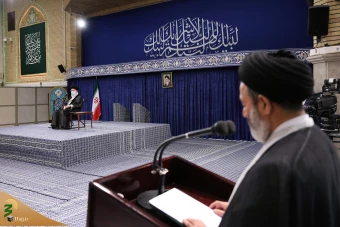 دیدار کارگزاران حج با با حضرت آیت‌الله خامنه‌ای رهبر انقلاب اسلامی
 7