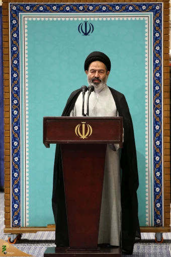 دیدار کارگزاران حج با با حضرت آیت‌الله خامنه‌ای رهبر انقلاب اسلامی
 9