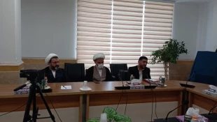 أقيم حفل إزاحة الستار عن البرنامج الوثائقي الإذاعي السري بحضور رئيس الحجاج الإيرانيين.

 2
