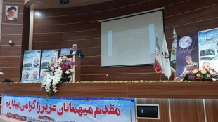 مراسم بدرقه خانواده های معظم شهدا و ایثارگران به حج تمتع 1401 در استان اردبیل برگزار شد. 4