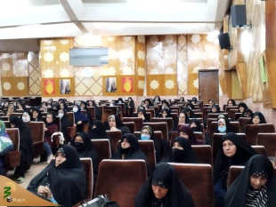 همایش بانوان حج‌گزار مازندارن برگزار شد
 3