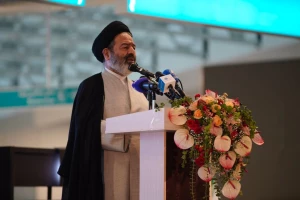 Cooperation, patience, good behavior, thinking and reciting Makarim al-akhlaq; Recommendations of Hojjat al-lslam Navvab in convoying Hajj pilgrims