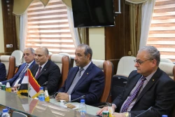 توافق وزیر گردشگری عراق و مسئولان حج و زیارت کشورمان برای تسهیل امور زائران عتبات 3