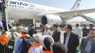 عزیمت نخستین پرواز زائران خراسانی رضوی به سرزمین وحی 3