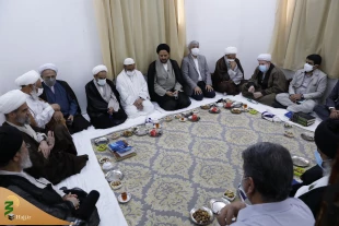 دیدارمسئولان حوزه حج و زیارت  با نمایندگان دفاتر مراجع عظام تقلید درمدینه منوره 9