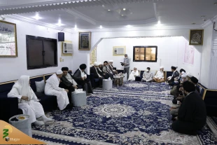 دیدارمسئولان حوزه حج و زیارت  با نمایندگان دفاتر مراجع عظام تقلید درمدینه منوره 10