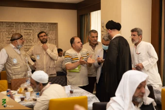 بازدید جانشین نماینده ولی فقیه از هتل های زائران ایرانی در مدینه منوره 10
