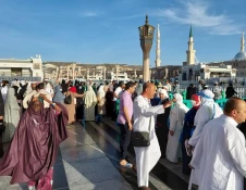 گزارشی از حال و هوای امسال مسجدالنبی(ص)/ از صف شلوغ روضه رضوان تا خلوتی نسبی بازار 12