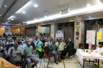 بزگراری با شکوه دعای کمیل در شهر پیامبر 18