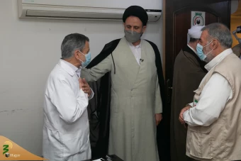 حضور جانشین نماینده ولی فقیه در جمع زائران ایرانی در هتل لابا دارنا 14