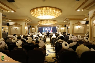 Supreme Leader’s representative in Hajj and Pilgrimage Affairs emphasis on explanation of second phase statement of revolution in Hajj 1401 2