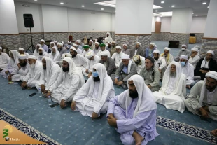 با پیام سرپرست حجاج ایرانی برگزار شد،

همایش روحانیون، معین و معینه‌های اهل سنت در مکه مکرمه 2