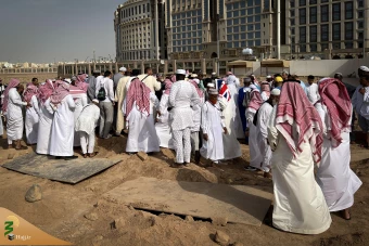 حال‌وهوای قبرستان بقیع در ایام حج تمتع ۱۴۰۱ 6