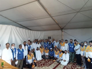 حضور رئیس سازمان حج و زیارت در جمع خادمان حجاج در سرزمین عرفات