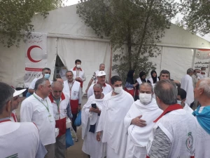 سرپرست حجاج ایرانی از مرکز پزشکی در عرفات بازدید کرد