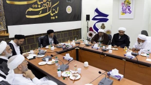 با حضور نماینده ولی فقیه در امور حج و زیارت؛

نشست شورای افتاء و خادمین فرهنگی کاروان های اهل سنت در مکه مکرمه برگزار شد 5