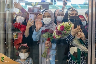 نخستین کاروان حجاج به کشور بازگشتند 11