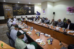 Pakistan Minister of Religious Affairs meets with the Head of the Iranian pilgrims in Mecca 5