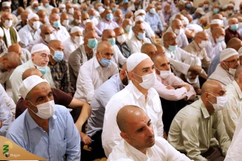دعای کمیل زائران ایرانی در جوار بیت‌الله الحرام 9