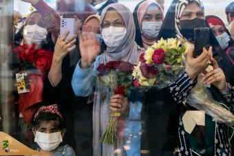 بازگشت اولین کاروان زائران بیت الله الحرام به کشور 12