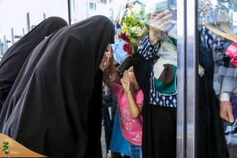 بازگشت اولین کاروان زائران بیت الله الحرام به کشور 13