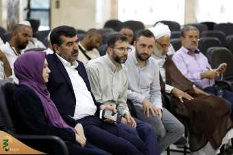 
محفل انس و معرفت قرآنی با حضور حجاج سایر کشور‌ها
 2