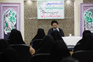 ترجمة رسالة قائد الثورة الاسلامية إلى 40 لغه عالمية
