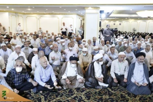 صدى آخر نداء «يا غياث المستغيثين» للحجاج الإيرانيين قرب المسجد النبوي (ص)
 2