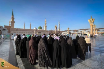 حضور زائران در حرم نبوی 3