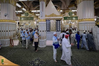 حضور زائران در حرم نبوی 18