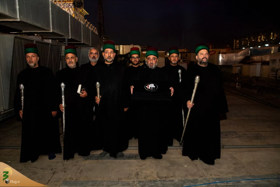 آئین تعویض پرچم گنبد حرم آستان مقدس حسینی و عباسی 4