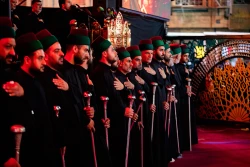 آئین تعویض پرچم گنبد حرم آستان مقدس حسینی و عباسی 8