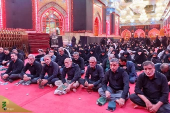 مراسم دعای ندبه در کربلای معلی
 4